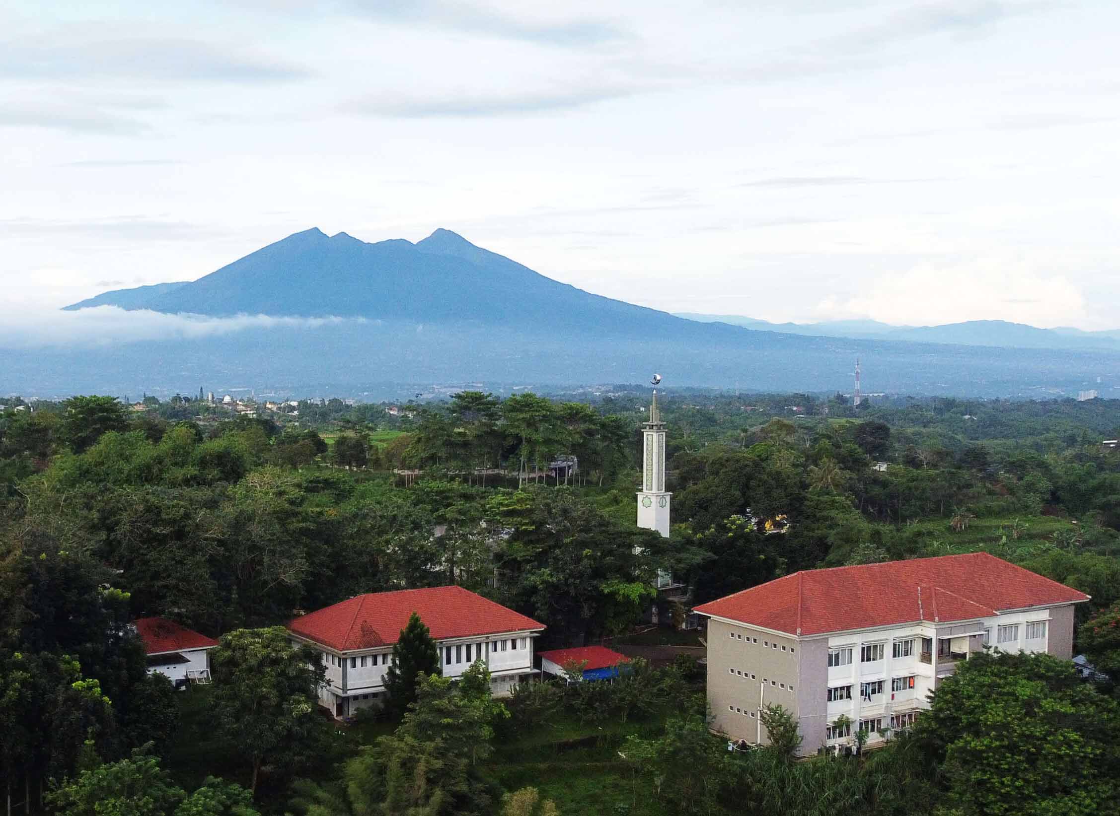 Lokasi Kampus Strategis